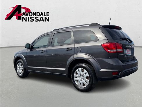 Used 2019 Dodge Journey SE w/ Connectivity Group image 3
