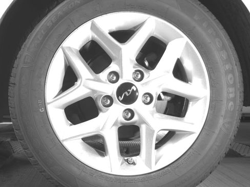 Used 2025 Kia Soul LX w/ LX Technology Package FWD image 17