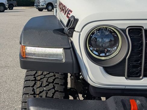 New 2026 Jeep Gladiator Mojave AWD/4WD image 11
