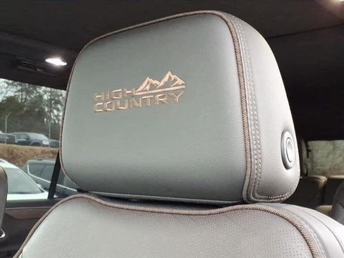 Used 2021 Chevrolet Tahoe High Country w/ Premium Package image 14