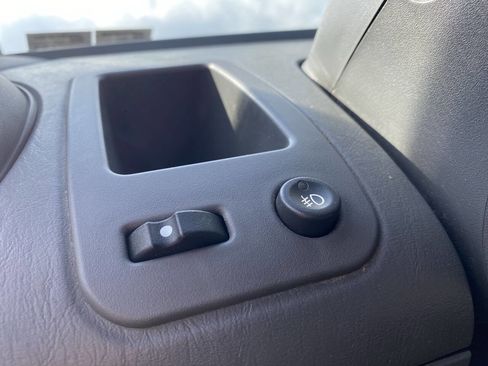 Used 2004 Saturn ION Level 3 image 34