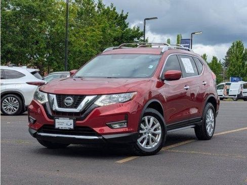 Used 2018 Nissan Rogue SV AWD/4WD image 39