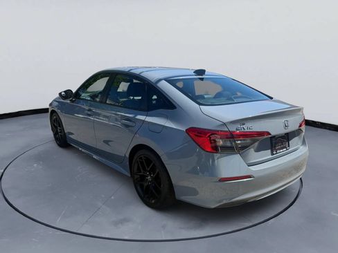 Used 2022 Honda Civic Sport image 6