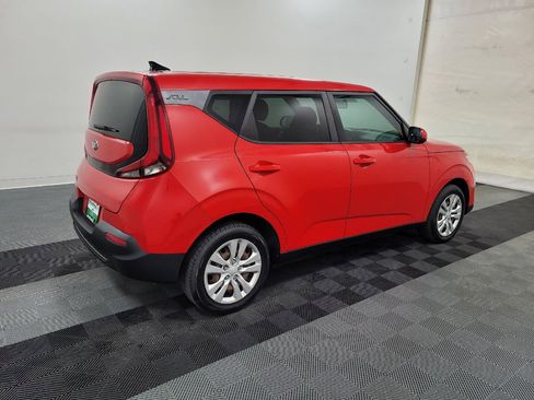 Used 2020 Kia Soul LX FWD image 11
