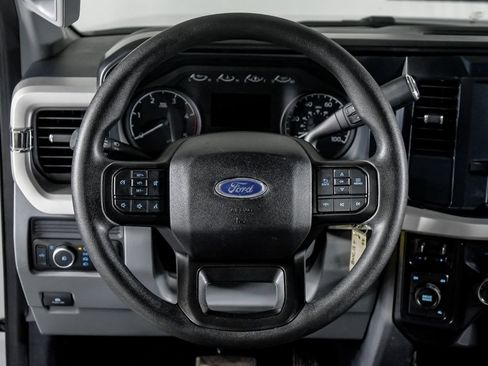 Used 2025 Ford F350 XLT AWD/4WD image 17