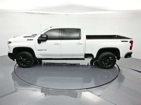 Certified 2025 Chevrolet Silverado 2500 LTZ w/ LTZ Plus Package image 33