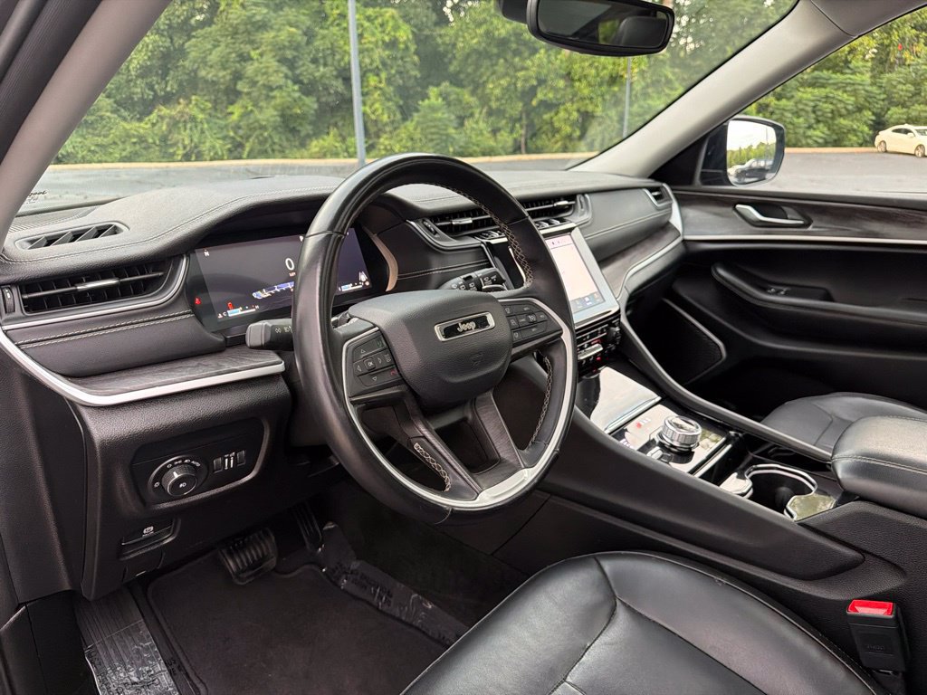 Used 2022 Jeep Grand Cherokee L Limited AWD/4WD image 52
