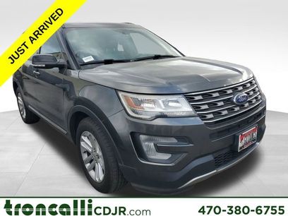 Used 2017 Ford Explorer XLT w/ Equipment Group 202A