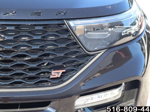 Used 2022 Ford Explorer ST w/ ST Street Pack image 33