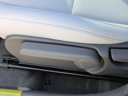 New 2026 Hyundai Kona SE image 20