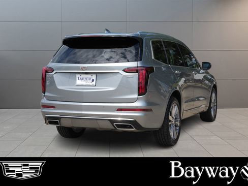 Certified 2024 Cadillac XT6 Premium Luxury image 5