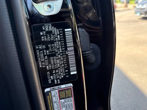 Used 2025 Kia Sorento S AWD/4WD image 26
