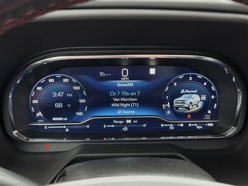 Used 2022 Chevrolet Tahoe RST w/ Luxury Package image 30