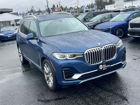 Used 2021 BMW X7 xDrive40i w/ Executive Package image 3