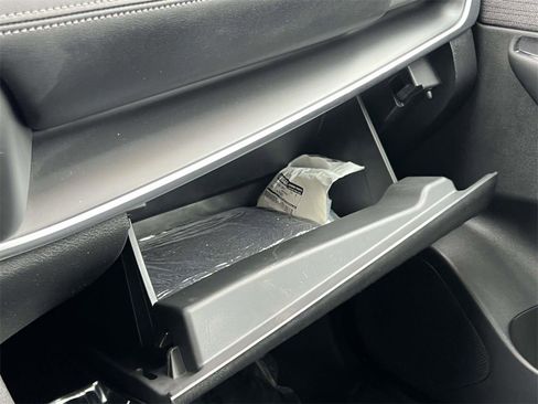 Certified 2023 Nissan Rogue S image 11