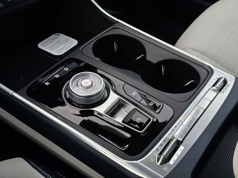 New 2026 Kia Carnival SX Prestige FWD image 24