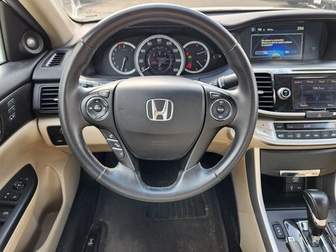 Used 2015 Honda Accord EX-L image 17