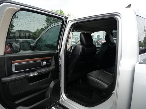 Used 2017 RAM 1500 Laramie AWD/4WD image 24