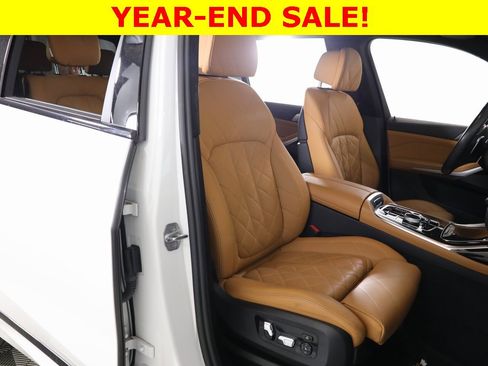 Used 2023 BMW X7 xDrive40i w/ Executive Package image 51
