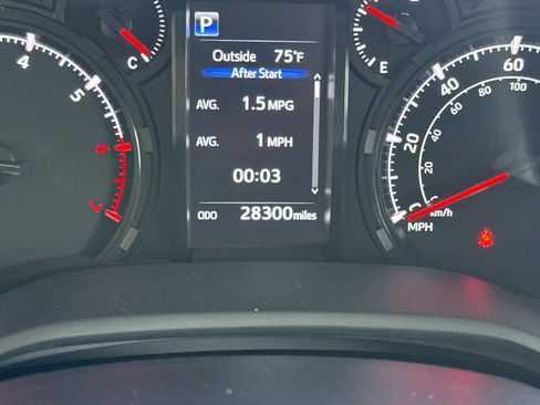 Used 2022 Toyota 4Runner SR5 RWD image 30