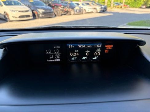 Used 2014 Subaru Forester 2.5i Touring AWD/4WD image 17