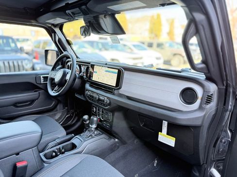 New 2026 Jeep Gladiator Sport image 19