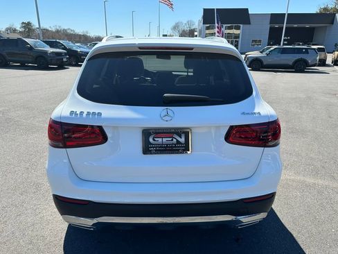 Used 2022 Mercedes-Benz GLC 300 4MATIC image 5