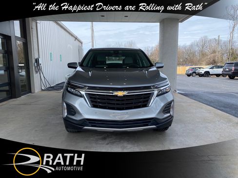 Used 2024 Chevrolet Equinox LT image 3