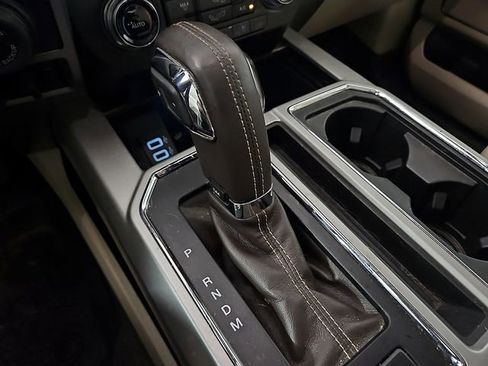 Used 2018 Ford F150 Lariat w/ Equipment Group 502A Luxury image 16