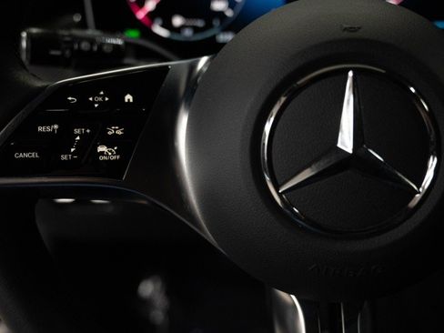 Certified 2026 Mercedes-Benz GLC 300 image 24