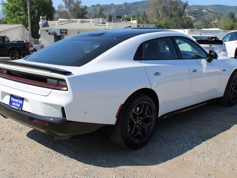New 2026 Dodge Charger R/T AWD/4WD image 4