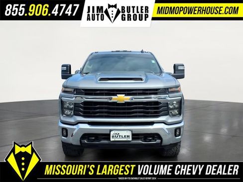 Used 2024 Chevrolet Silverado 3500 LT w/ Safety Package AWD/4WD image 11