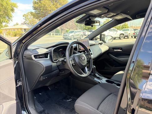 Used 2023 Toyota Corolla SE w/ Carpet Mat Package (TMS) FWD image 10