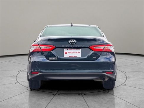 Used 2019 Toyota Camry LE image 5
