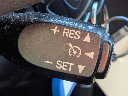 Used 2010 Toyota Yaris Sedan image 12