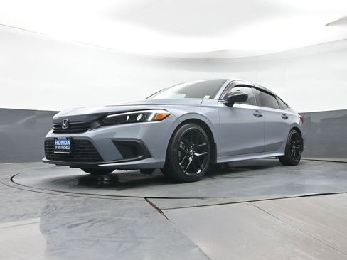 Used 2024 Honda Civic Sport image 26