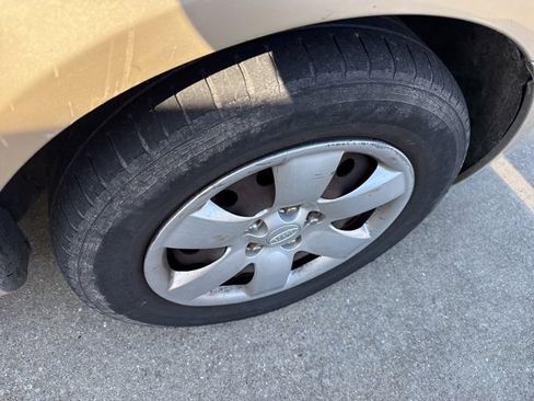 Used 2006 Kia Optima LX image 10