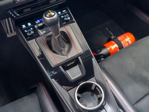 Used 2024 Porsche 911 GT3 image 30