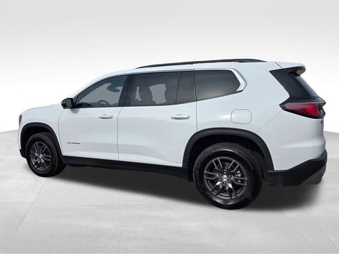 Used 2025 GMC Acadia Elevation image 5
