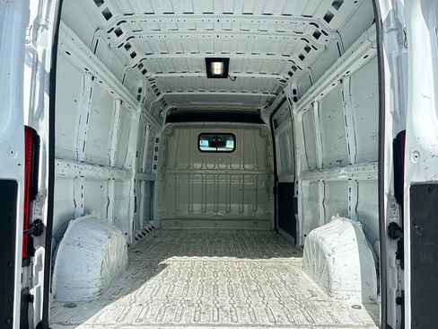 Used 2025 RAM ProMaster 2500 w/ Convenience Group FWD image 36