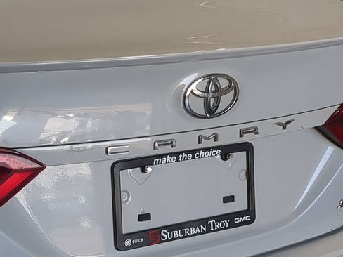 Used 2023 Toyota Camry SE FWD image 16