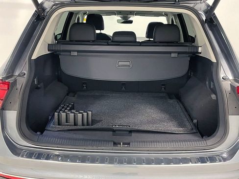 Used 2024 Volkswagen Tiguan Wolfsburg Edition AWD/4WD image 4
