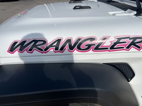 Used 2023 Jeep Wrangler Sport image 9