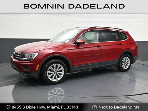 Used 2019 Volkswagen Tiguan SE w/ Panoramic Sunroof Package image 1