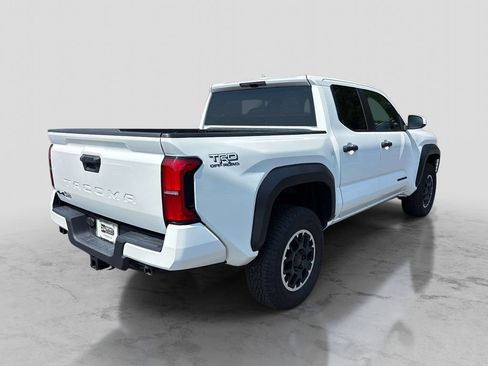 Used 2024 Toyota Tacoma TRD Sport AWD/4WD image 6