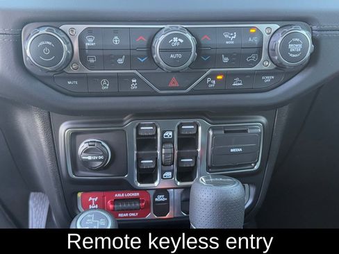 New 2026 Jeep Gladiator Mojave image 14