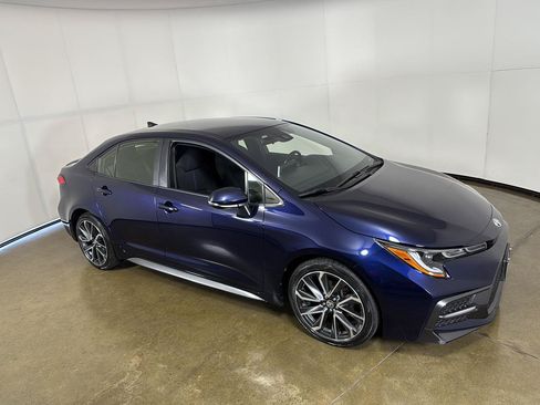 Used 2021 Toyota Corolla SE w/ Carpet Mat Package (TMS) FWD image 8