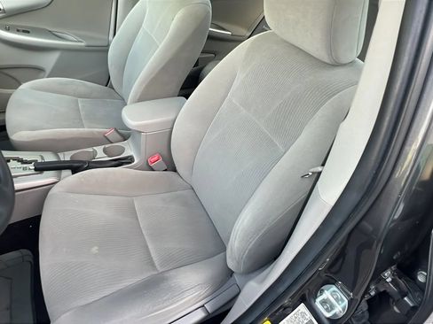 Used 2012 Toyota Corolla LE FWD image 15