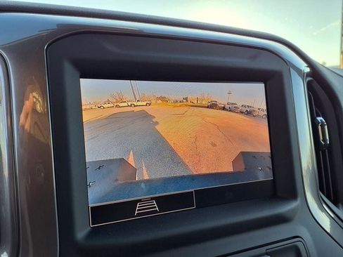 Used 2024 GMC Sierra 2500 Pro w/ Convenience Package RWD image 7