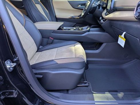 New 2026 Chevrolet Equinox ACTIV w/ Safety and Technology Package image 39